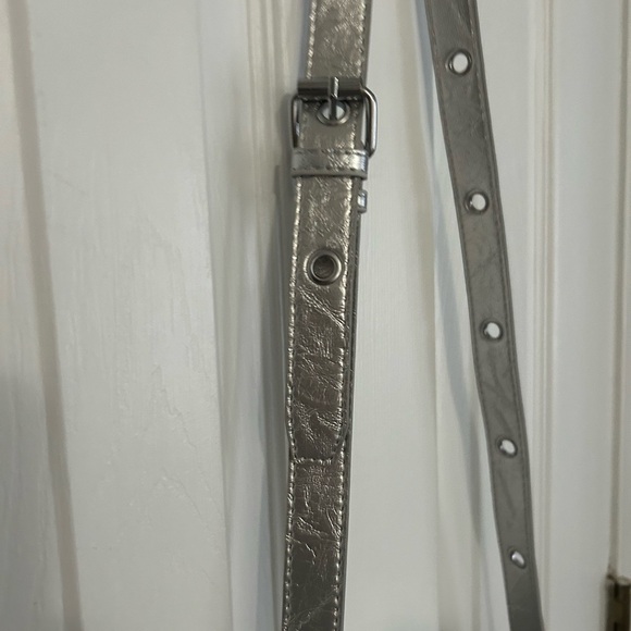 B Brand Mini Heart Shaped Chain Bag Motorcycle Rivet Diagonal Straddle  Bag - Picture 4 of 4